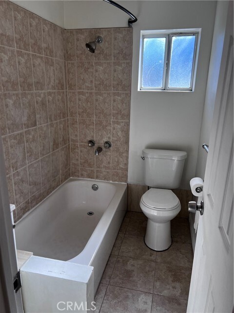 Building Photo - 10641 Russett Ave