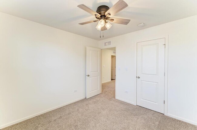 Building Photo - 5956 Hawkweed Dr