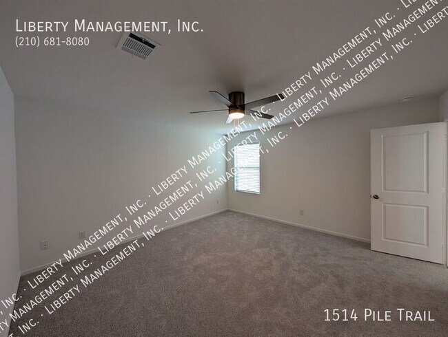 Building Photo - 1514 Pile Trl