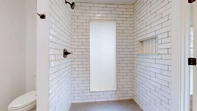 Building Photo - 6115 Zander Rd