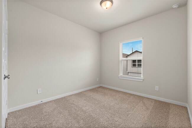 Building Photo - 10013 Rustic Charm St