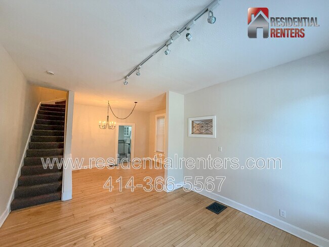 Building Photo - 1503 N Cass St