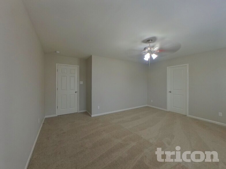 Building Photo - 907 Swearngan Ridge Ct