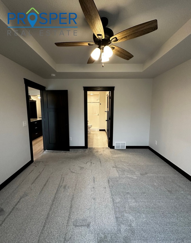 Building Photo - CA793X