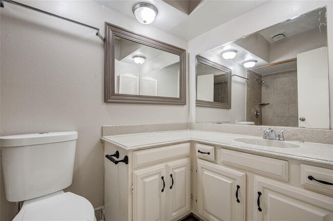 Building Photo - 25534 Pepper Ridge Ln