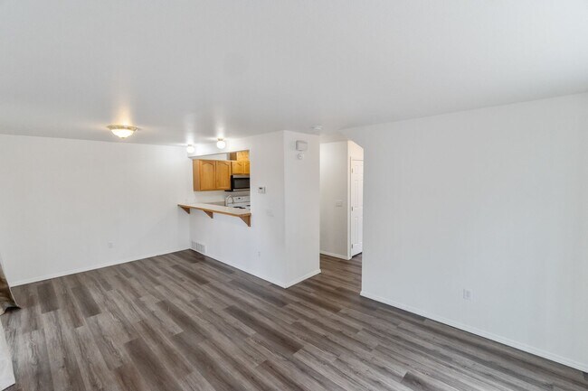 Building Photo - 2312 N Wilbur Rd