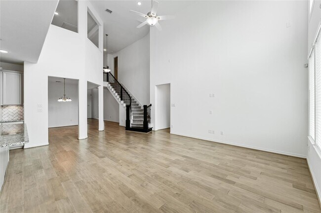 Building Photo - 3614 Windward Canyon Dr