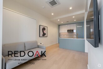 Building Photo - 6401 Wilshire Blvd