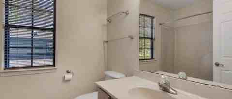 Building Photo - 2014 Mistral Ln E