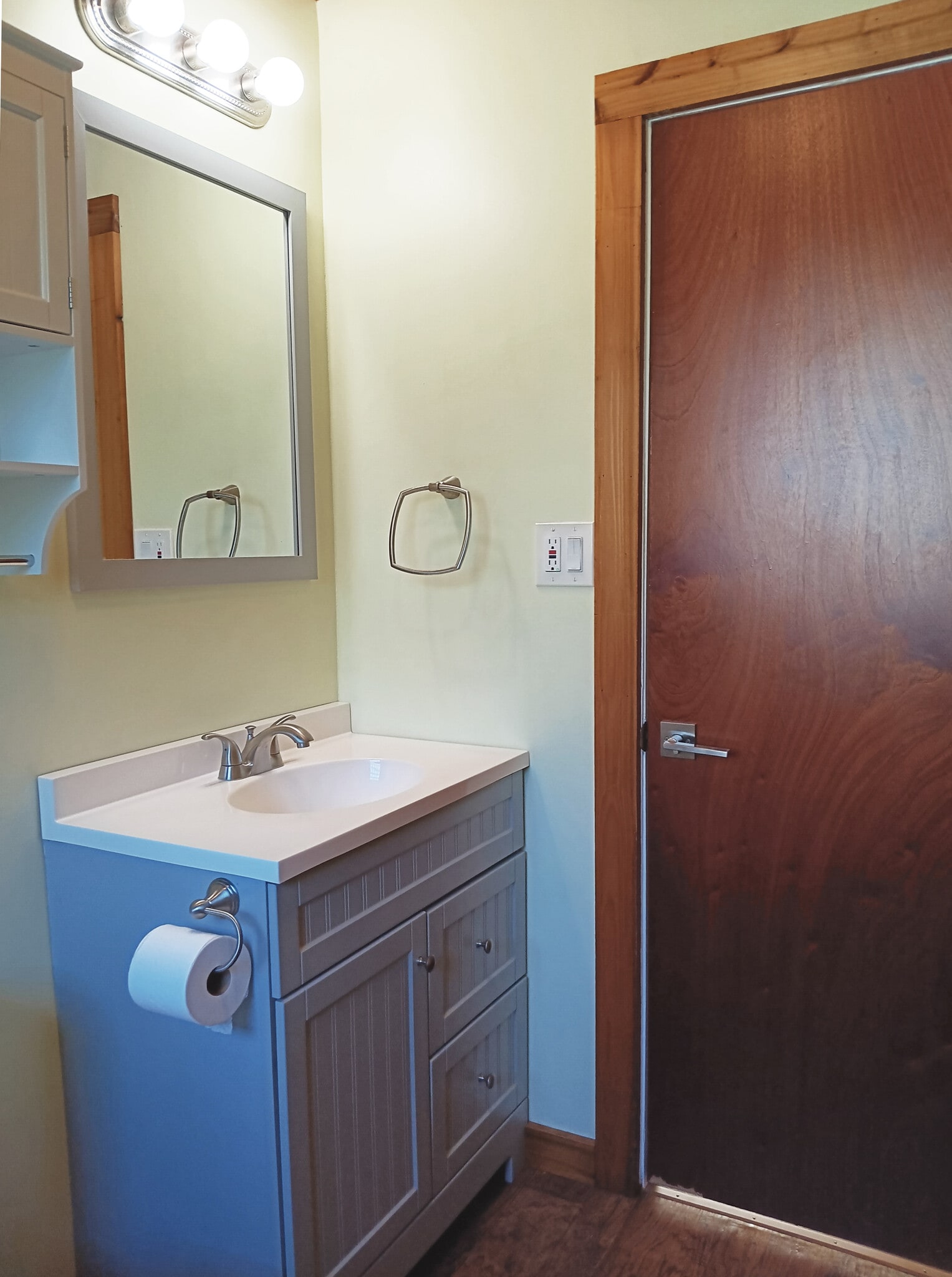 Bathroom - 650 S E RR Ave
