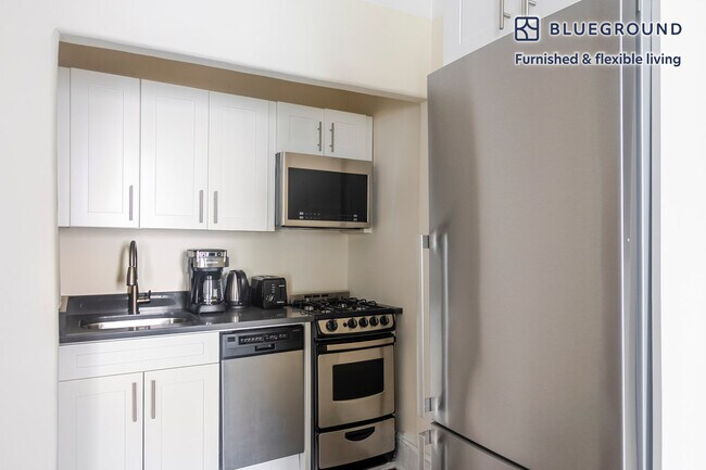 Building Photo - 26 Jane St