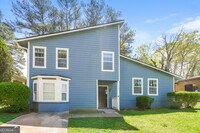 Building Photo - 2215 Fairway Cir SW