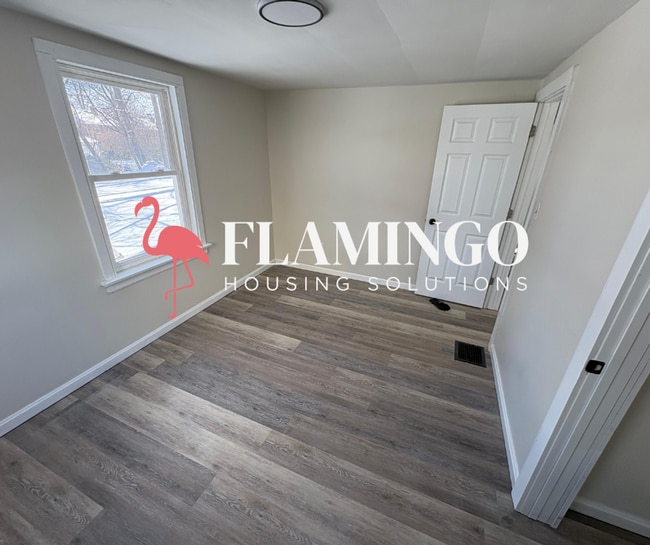 Building Photo - 607 Smith Ave