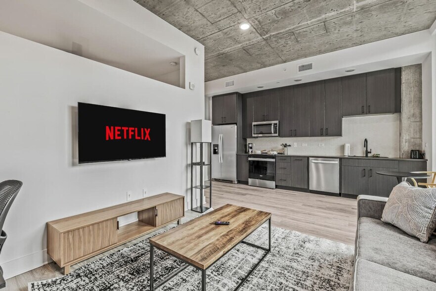 Building Photo - 617 N 12th St