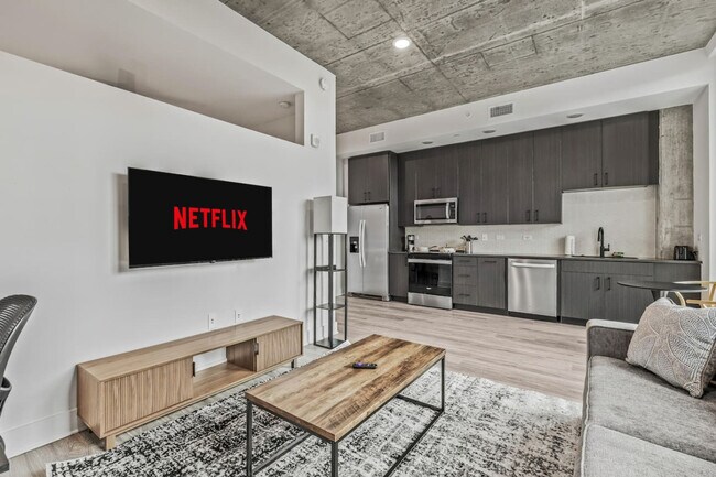 Building Photo - 617 N 12th St