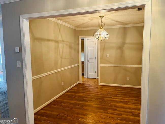 Building Photo - 155 Woodstream Wy