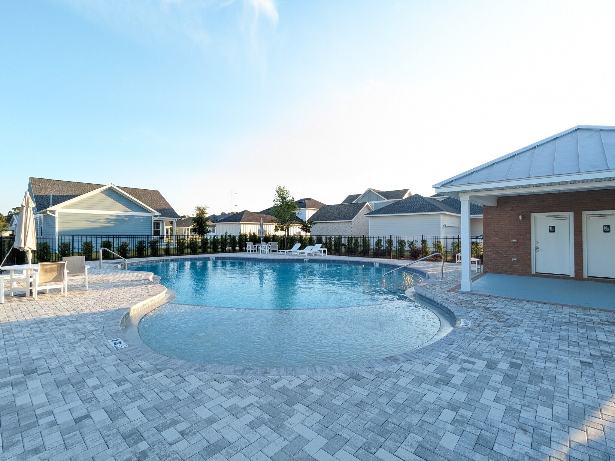 Building Photo - 301 Coral Gables St