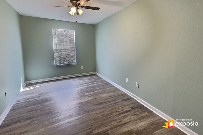 Building Photo - 2413 Whetstone Ln