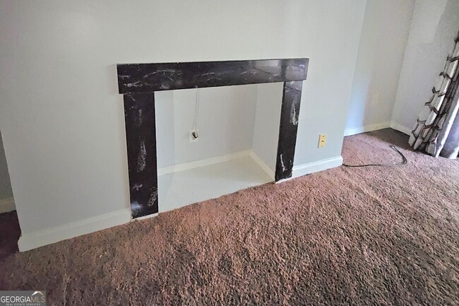 Building Photo - 3575 Oakvale Rd