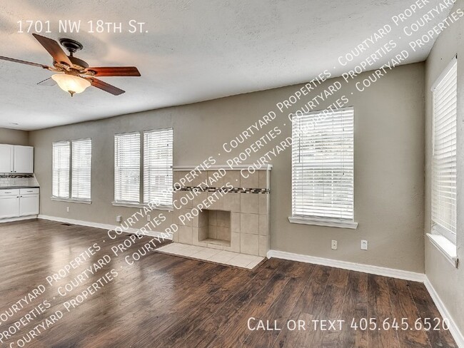 Building Photo - Beautiful 2 bed, 2 bath updated duplex in ...