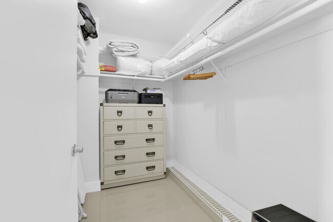 Building Photo - 500 S Ocean Blvd