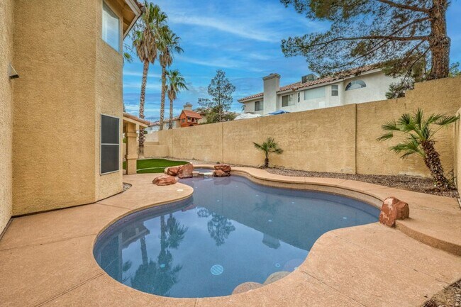 Building Photo - 3743 Lone Mesa Dr