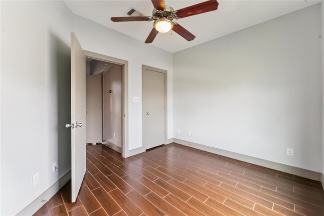 Building Photo - 2020 Tuam St