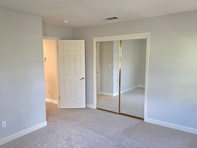 Building Photo - Spacious 5-Bedroom Danville Home with Dramatic High Ceilings & Flexible Living Areas