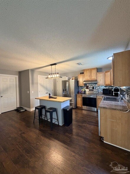 Building Photo - 5877 Tryton Cir