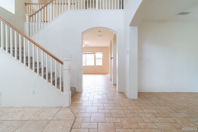 Building Photo - 3br/2.5 ba Single Family Home in Ocean Pointe