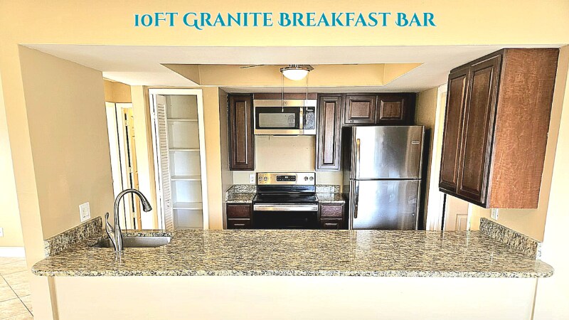 Building Photo - 16 SE 16th Pl