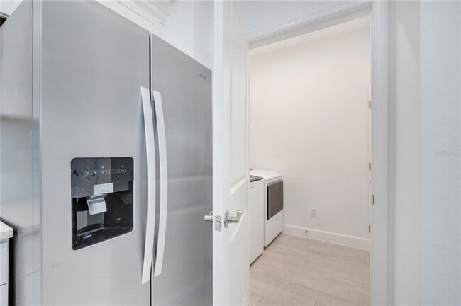 Building Photo - 520 Daiquiri Pl