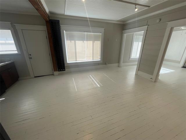 Building Photo - 1118 N Zang Blvd