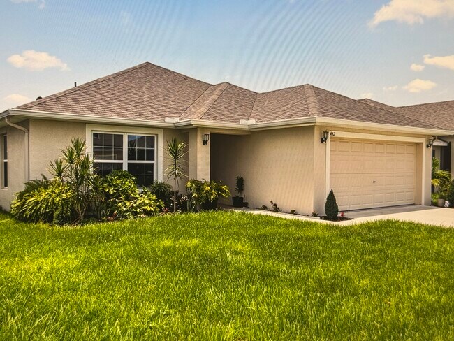 Building Photo - 482 Panaro Ln