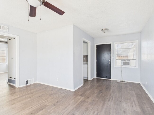 Building Photo - Updated 1 bedroom on Westhaven!