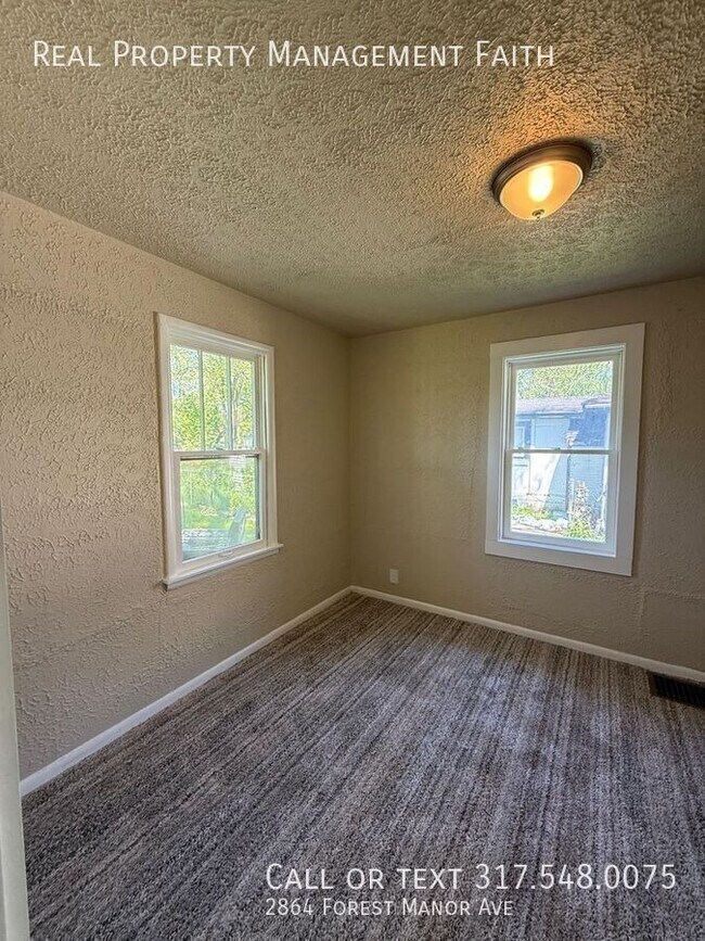 Building Photo - 2864 Forest Manor Ave