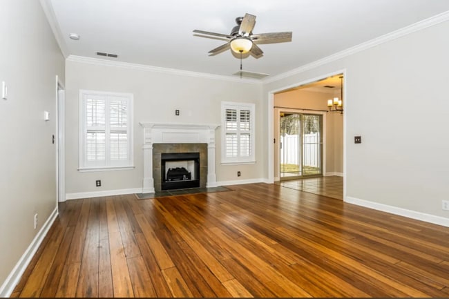 Primary Photo - 417 Tessa Ct