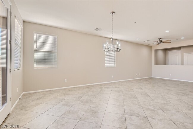 Building Photo - 974 Spiracle Ave