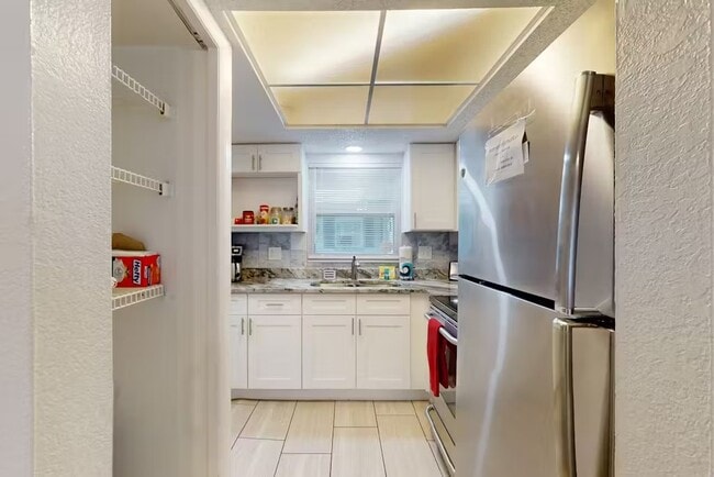 Building Photo - 4013 Audubon Dr