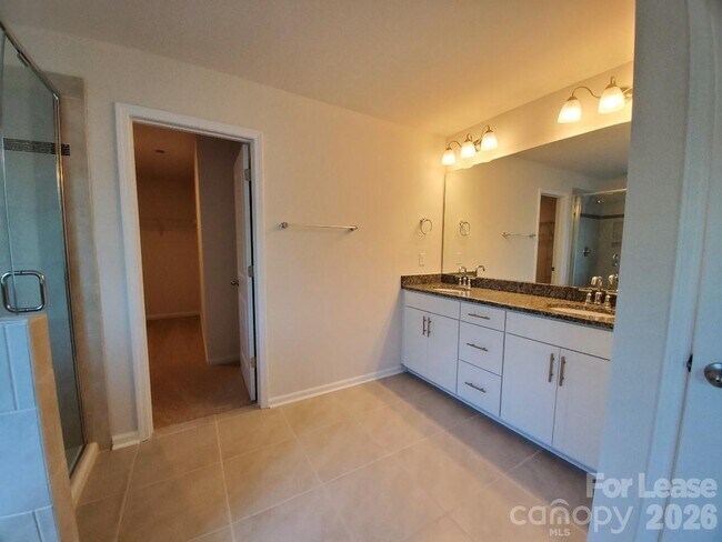 Building Photo - 3013 Lydney Cir