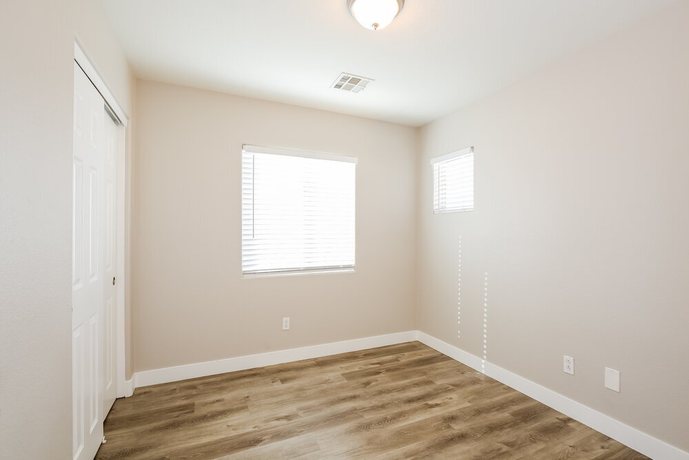 Building Photo - 37 Rosa Rosales Ct