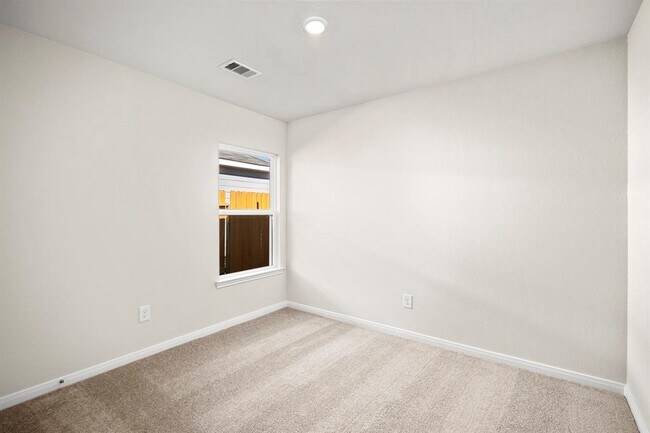 Building Photo - 10391 Red Cardinal Dr