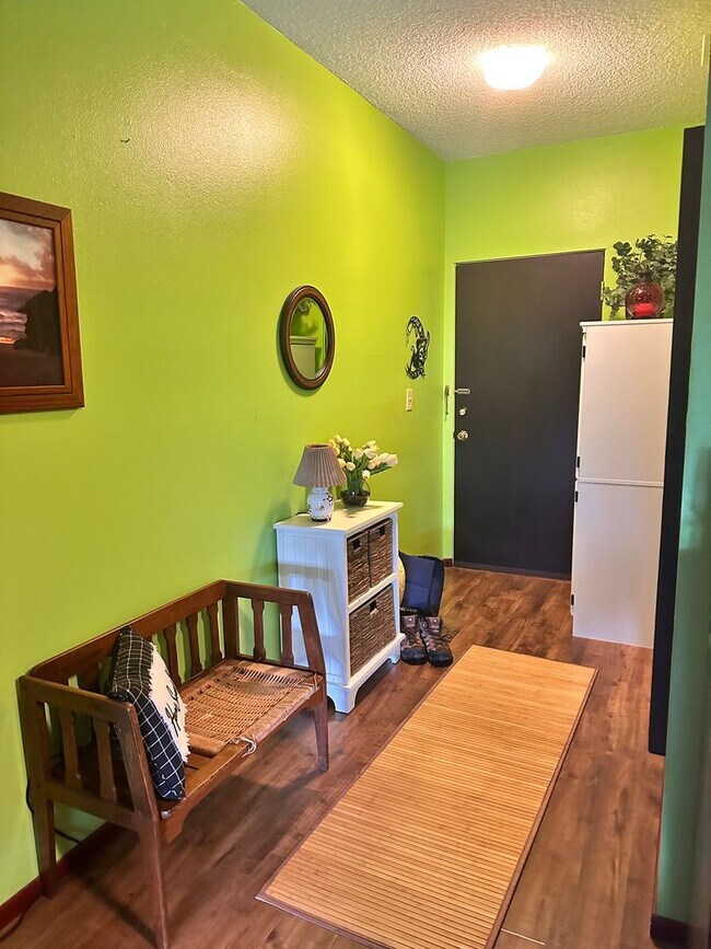 Building Photo - Beachfront Condo