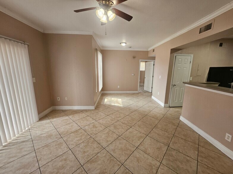 Building Photo - 5525 Pga Blvd