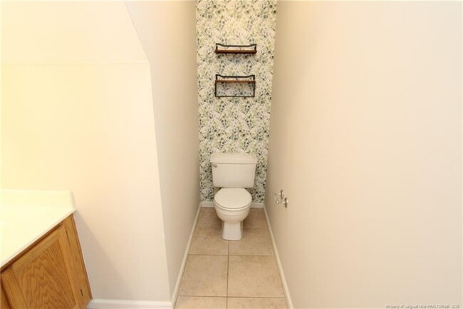 Building Photo - 101 Lake Meadow Dr