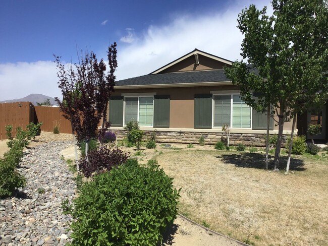 Building Photo - Beautiful 1 Bedroom 1 Bath Home With Al...