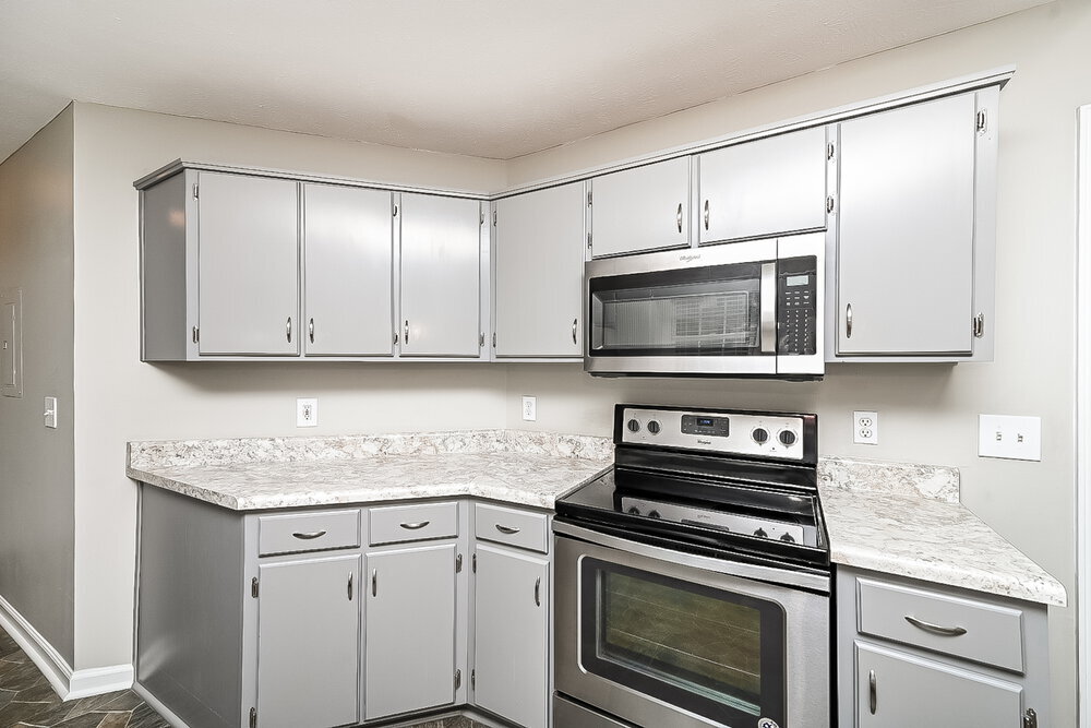 Building Photo - 715 Whispering Breeze