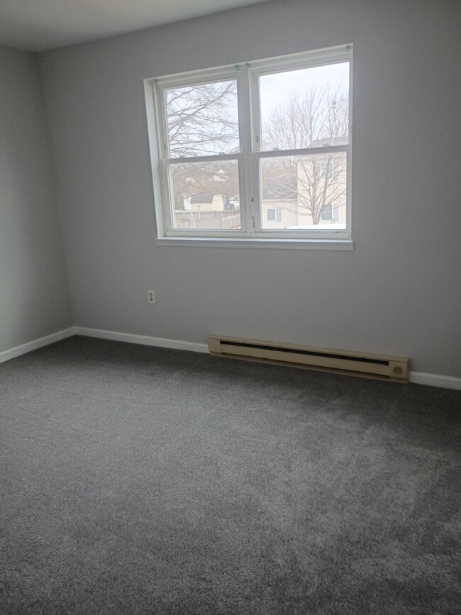 Building Photo - 25 Walnut Mill Ln