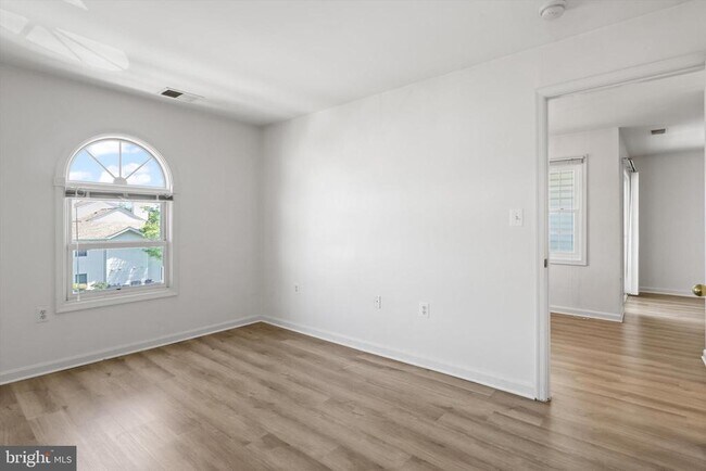 Building Photo - 110 Westwick Ct