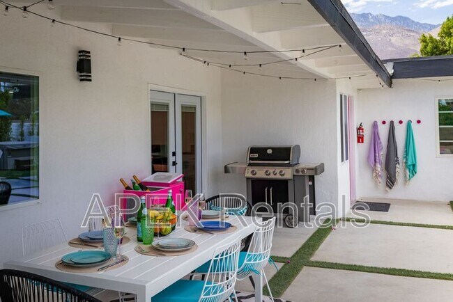 Building Photo - 2056 Paseo Roseta